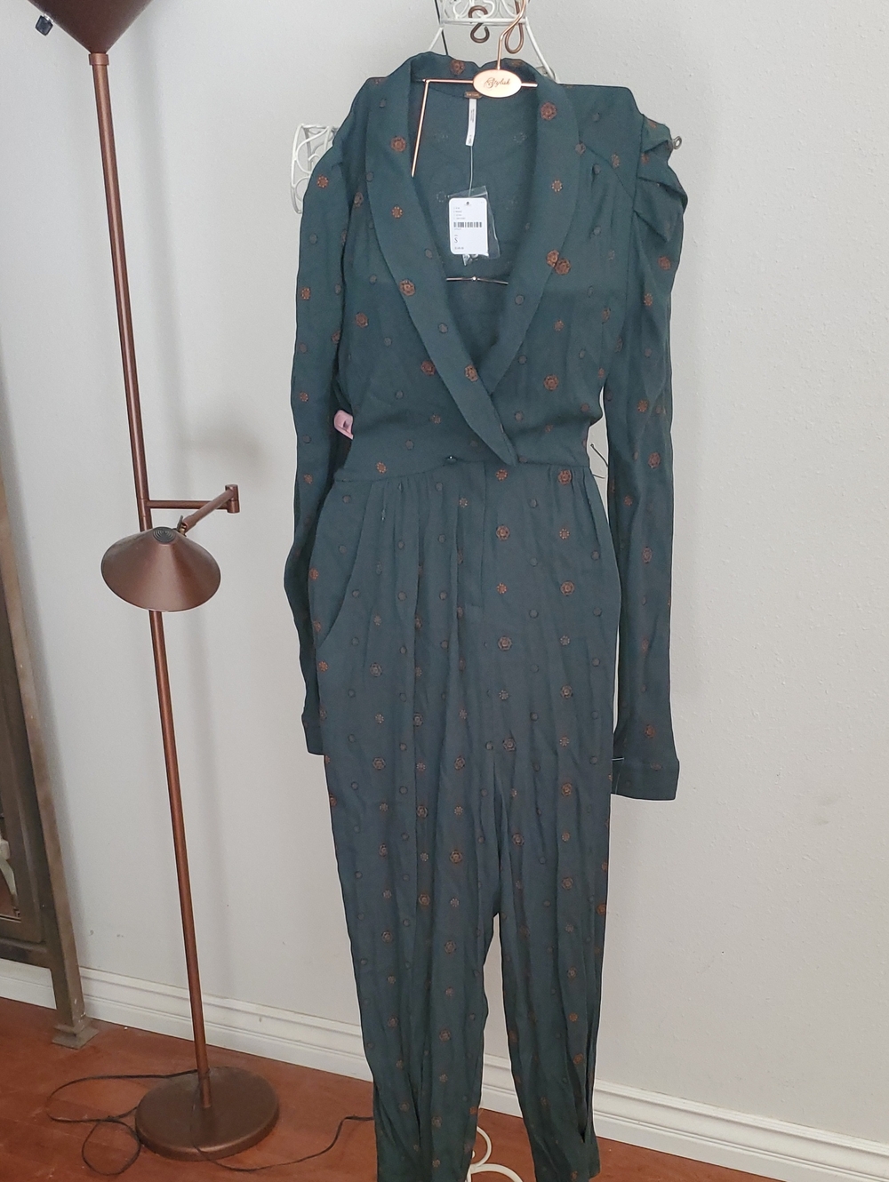 Free PEOPLE NWT  Flash $99
